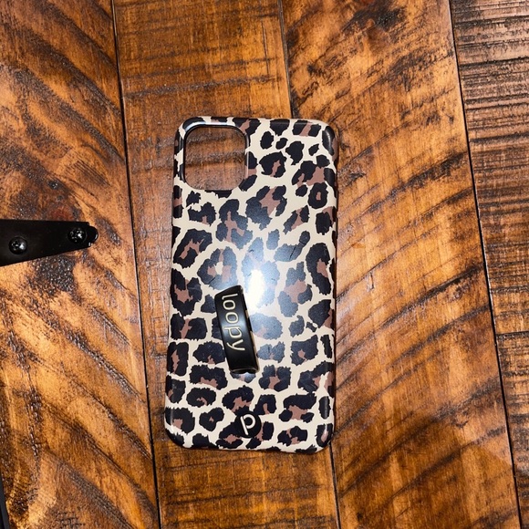 Loopy Case Leopard - Picture 2 of 5